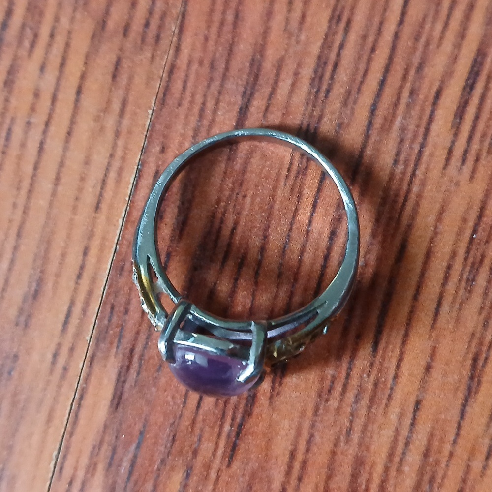 Ring - Picture 5 of 5